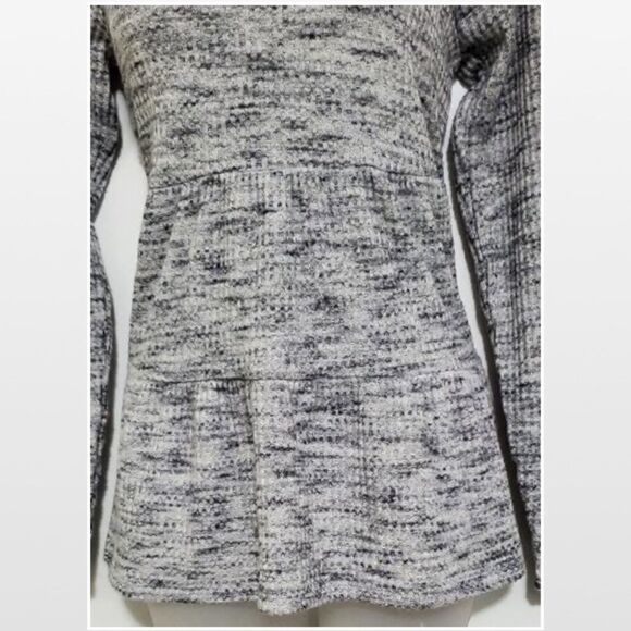 NWOT Medium Grey Thermal Babydoll Sweater - Picture 5 of 14